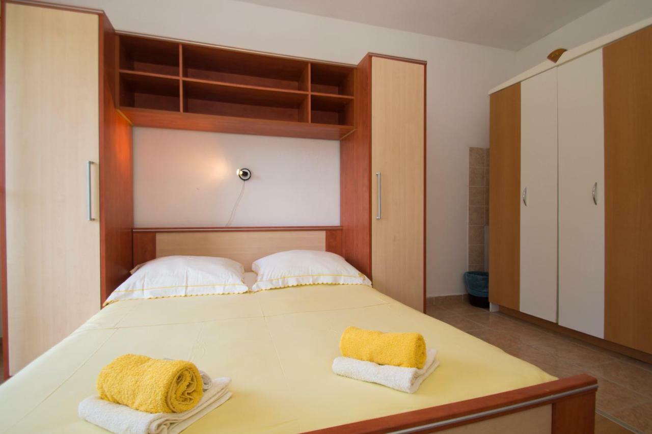 Vita Apartments Zrnovo Exterior foto